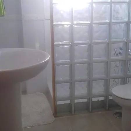 Alojamento de Acomodação e Pequeno-almoço B&B Nerja 3*